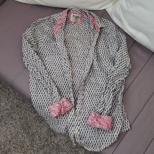 Holding Horses》Button Up